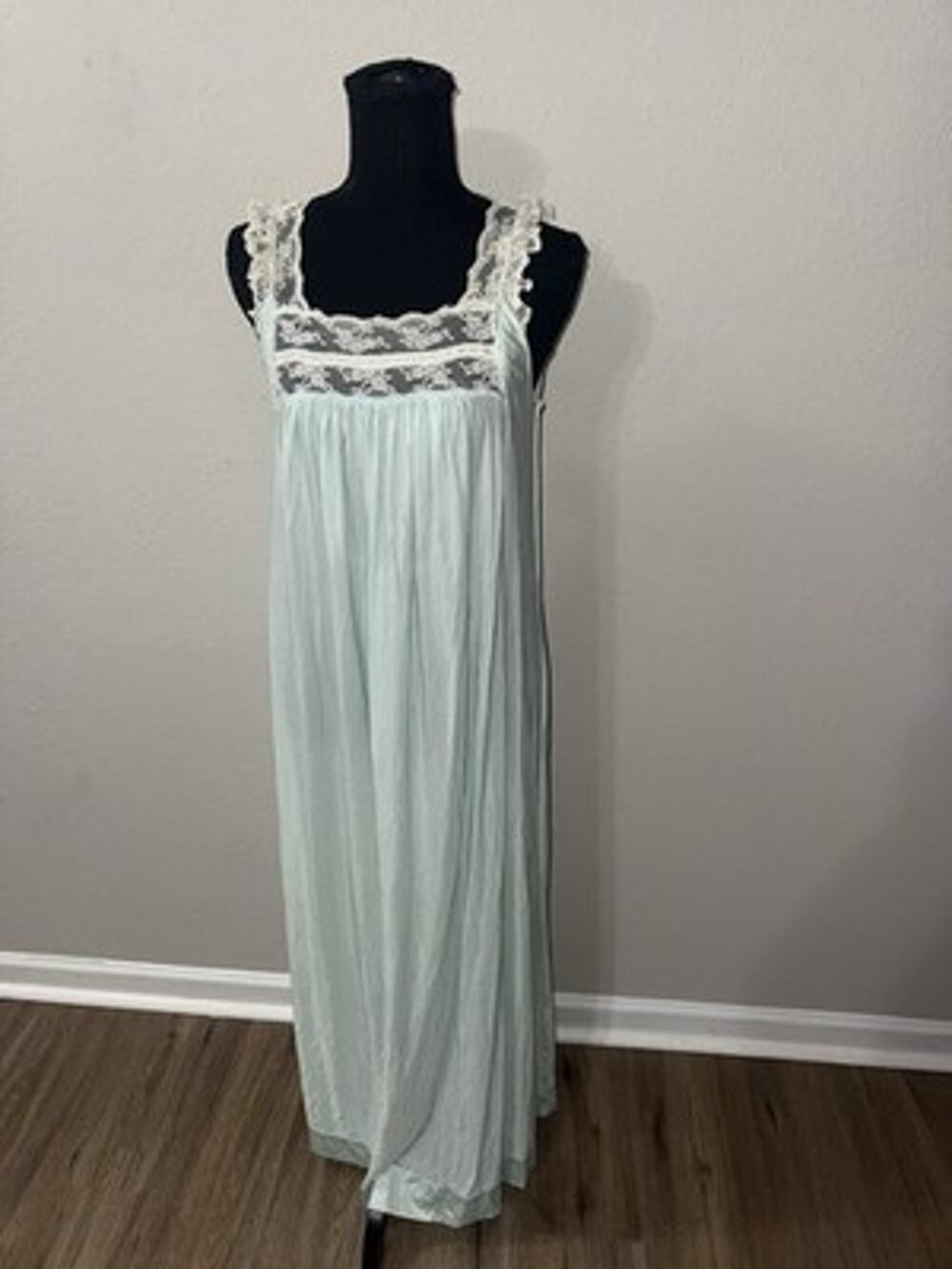 Vintage Light Blue Sleeveless Nightgown White Floral Lace Trim Maxi Gown
